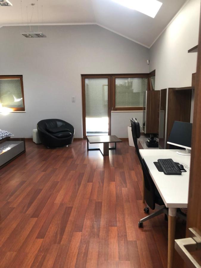 Apartament Przy Lesie Chojno-Blota Wielkie Buitenkant foto